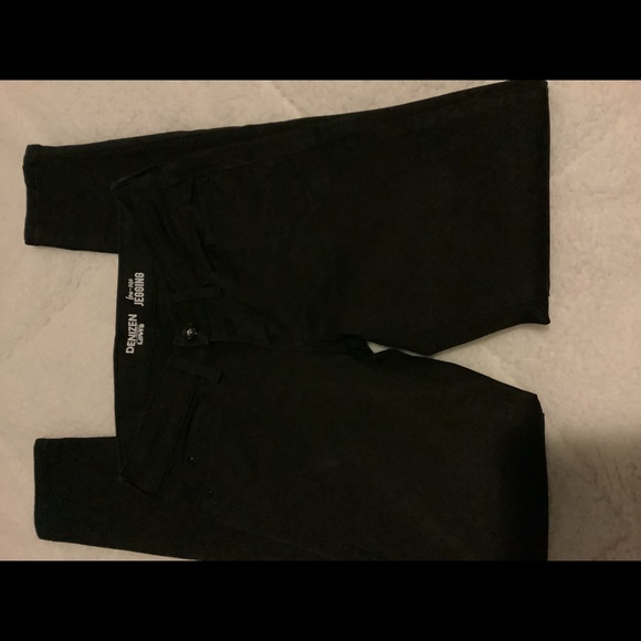 Black Levi Jeggings - Picture 2 of 2